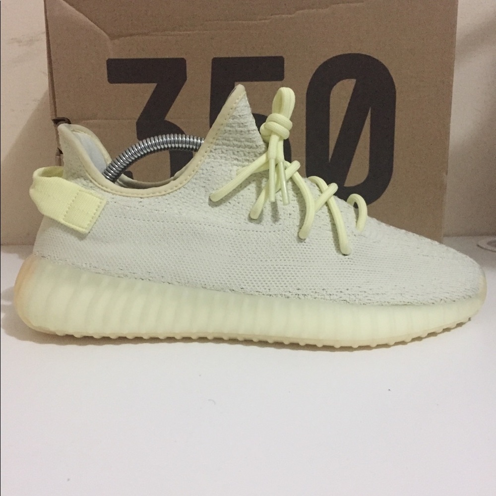 Yeezy butter size 8.5
